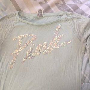 Xs Victoria’s Secret PINK shirt